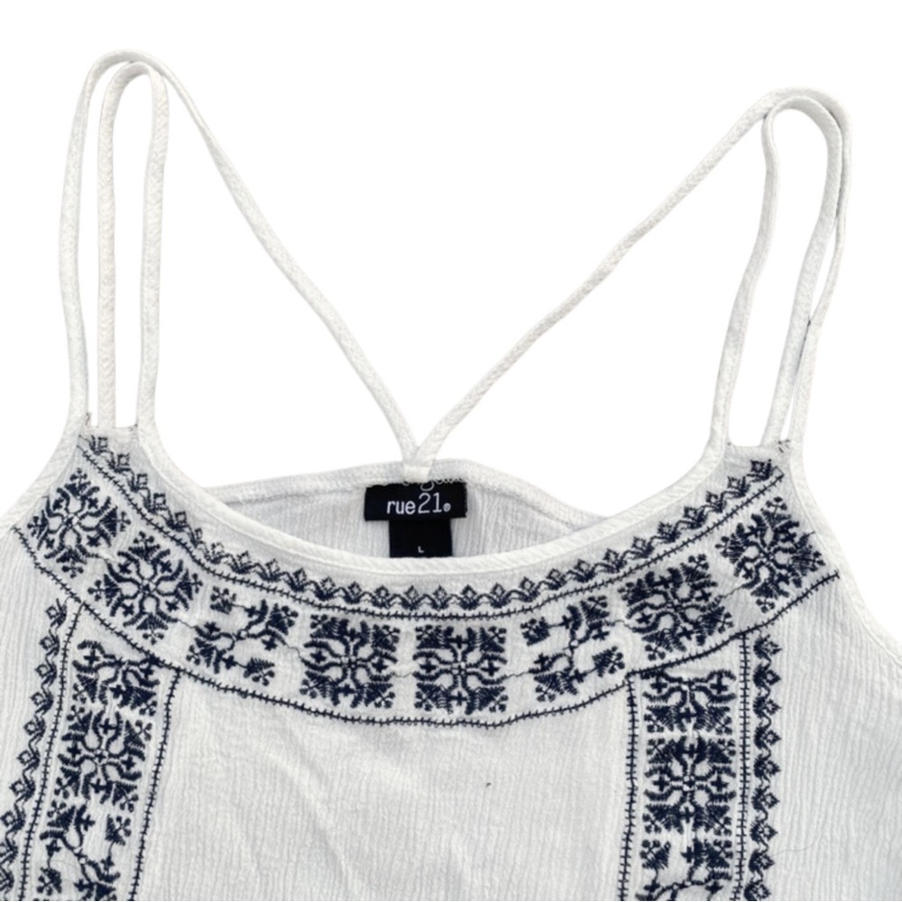 Rue 21 Boho White Blue Embroidered Crop Top Large Bohemian Shirt Criss Cross - Picture 6 of 10